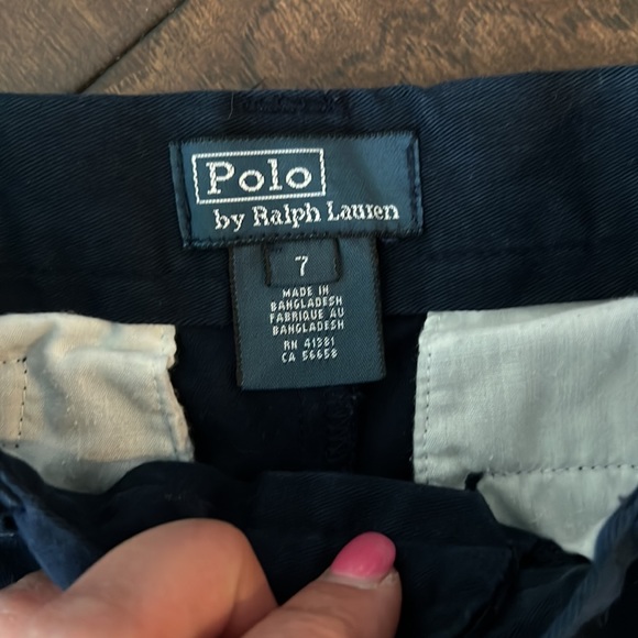 Polo shorts - Picture 2 of 3